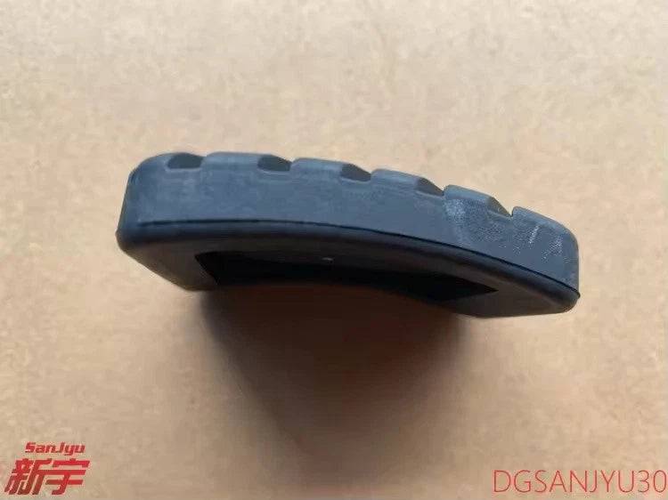 Brake or Clutch Pedal MB193884 for Mitsubishi Lancer Pajero ASX Outlander