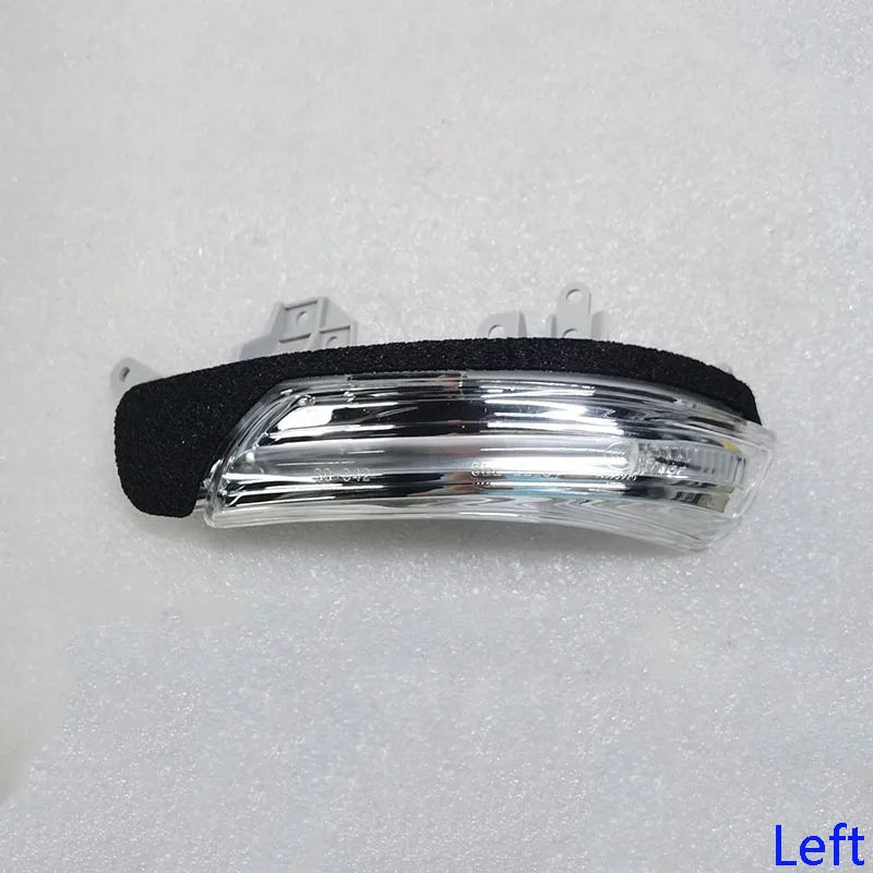 Rearview Mirror Cover with Turn Signal for Toyota Prius Alpha ZVW41 2010–2016