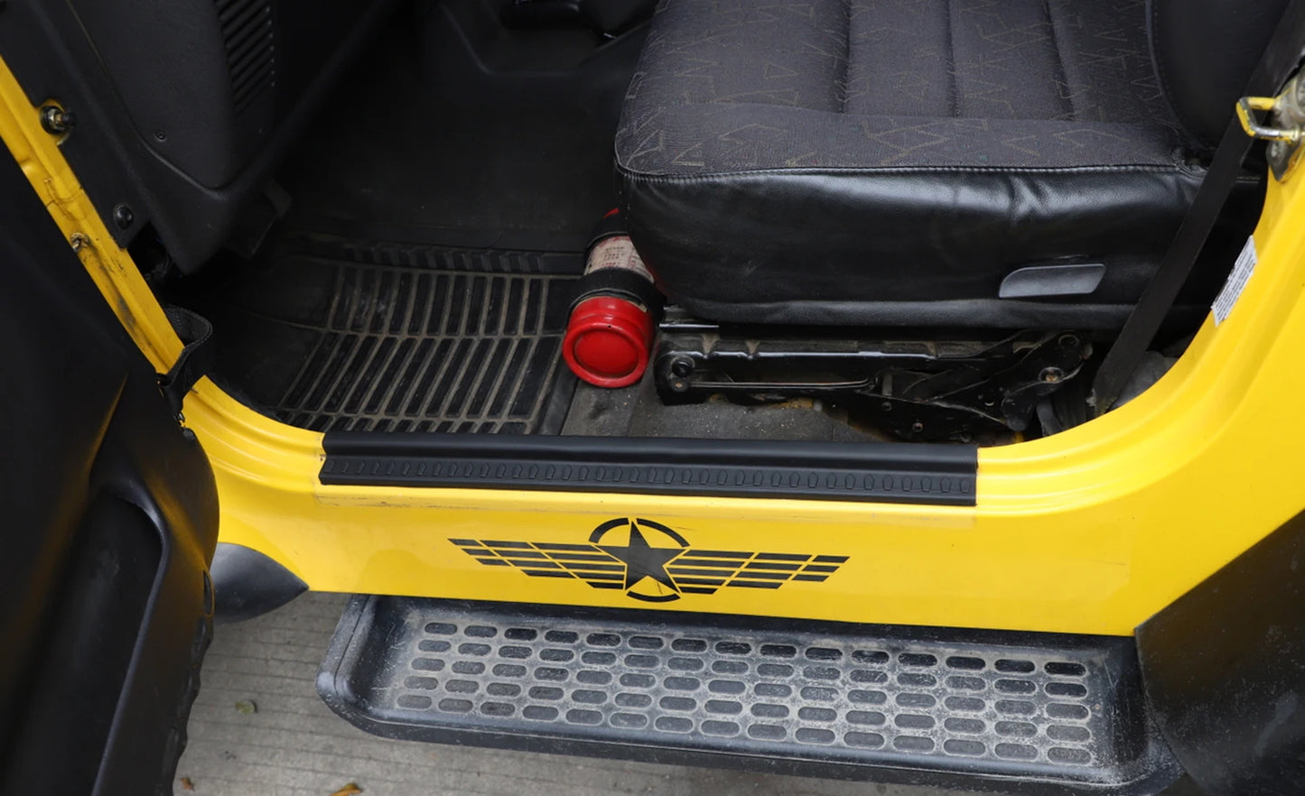 Rubber Door Sill Scuff Plate Protector Set for Jeep Wrangler TJ 1997–2006
