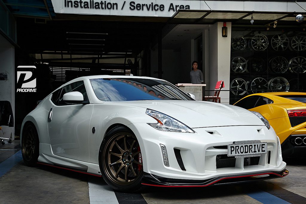 Varis Style Side Skirts (370Z 08-20)