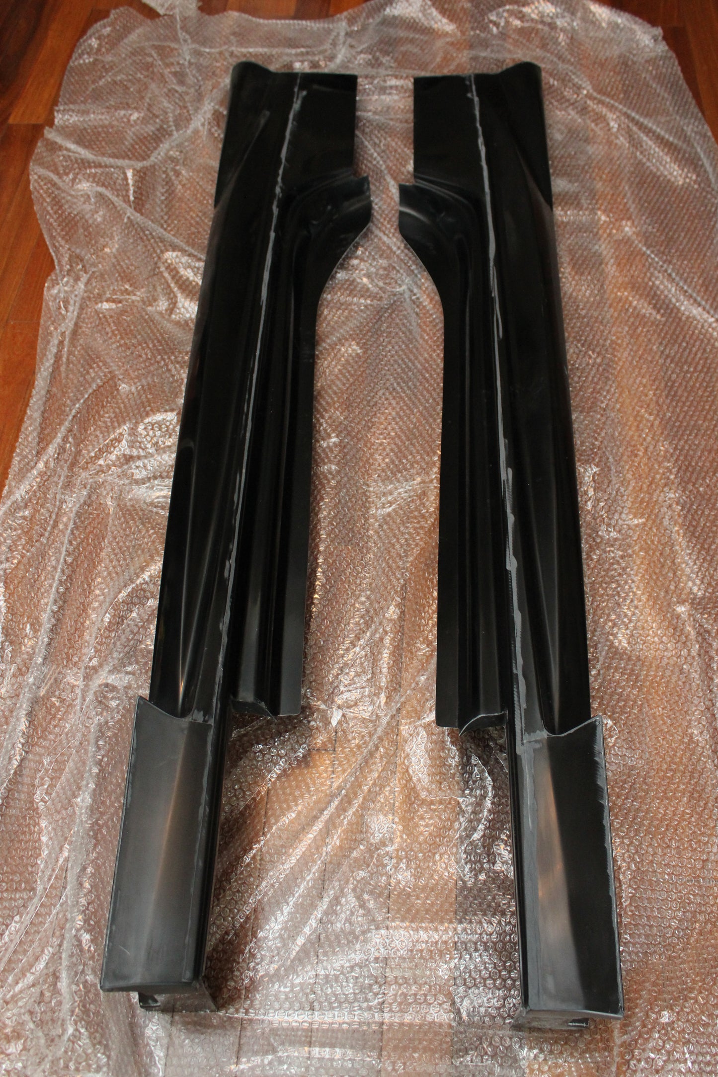 Varis Style Side Skirts (370Z 08-20)