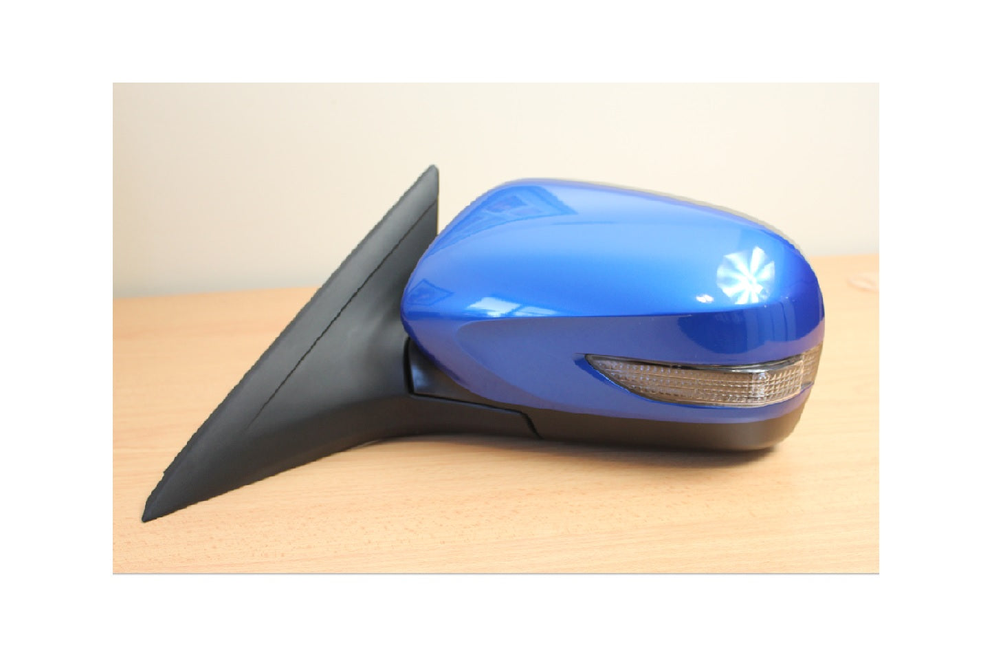 Subaru OEM Passenger Side Mirror with Indicator (WRX/STI 08-13)